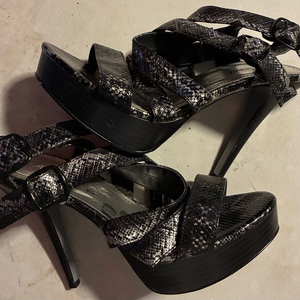 Anne Michelle Black and Silver Snakeskin Strappy Platform Double Buckle Heels